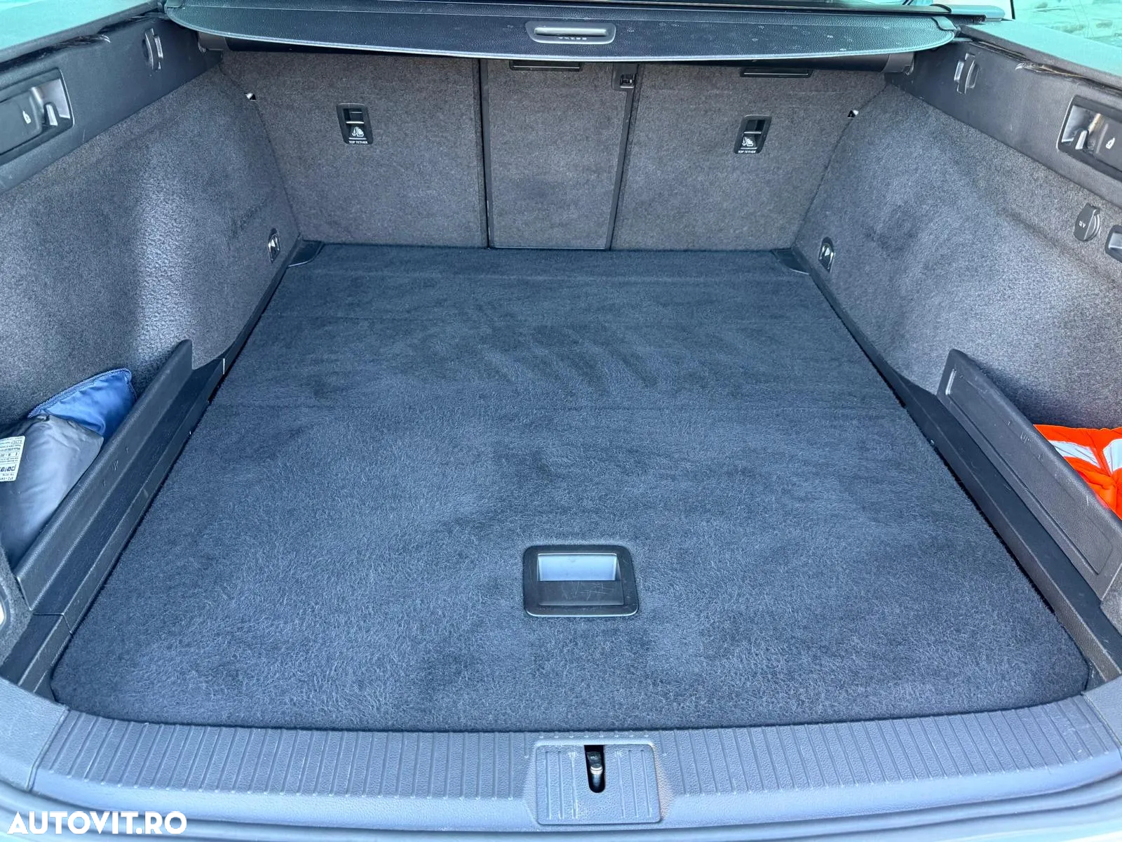 Volkswagen Passat Variant 2.0 TDI DSG Comfortline - 28