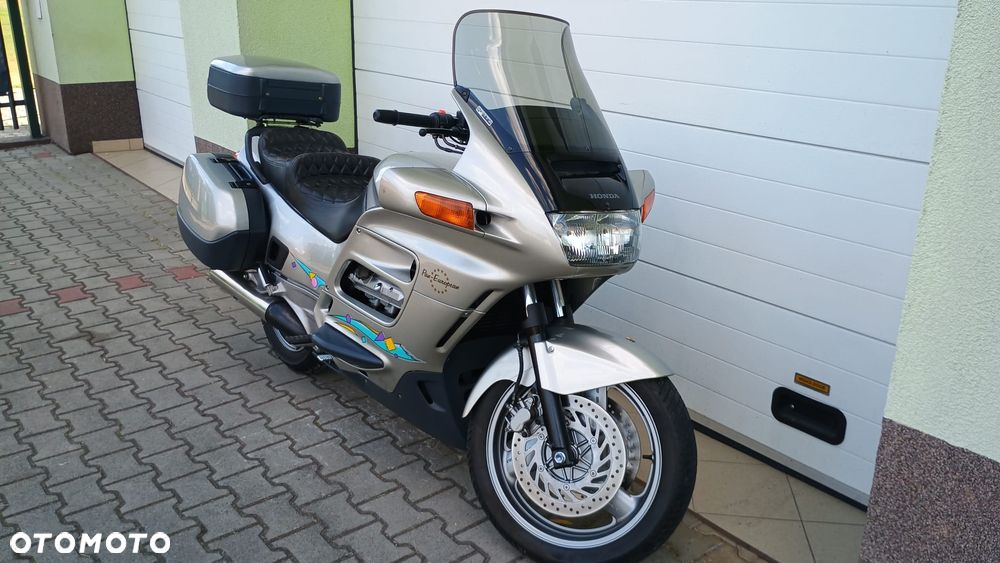 Honda ST - 21
