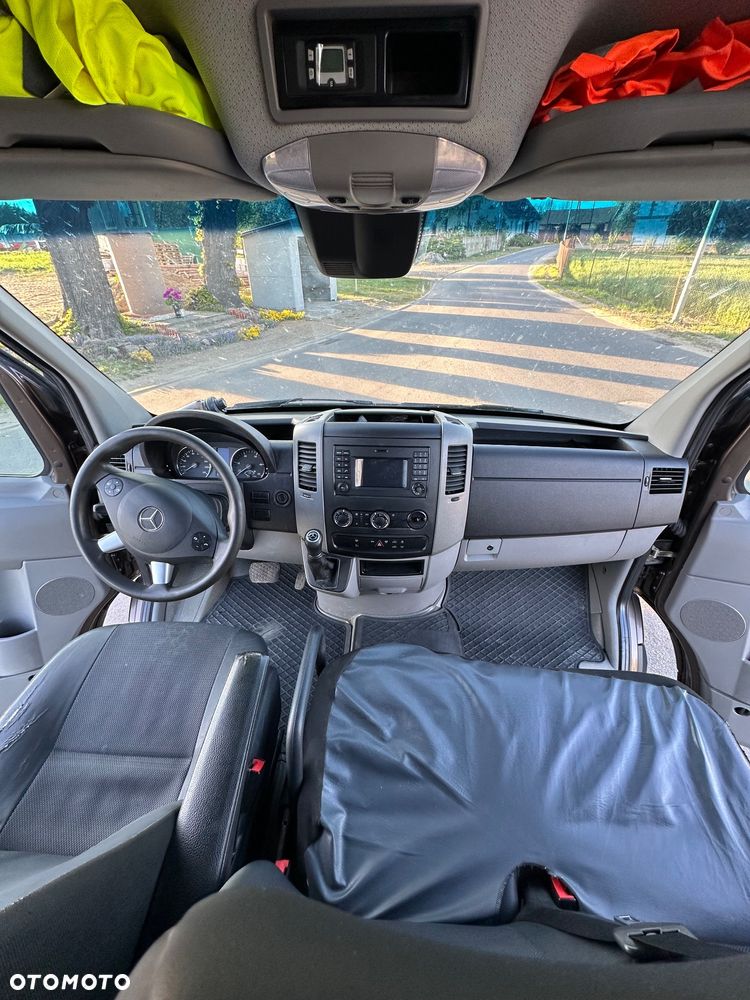 Mercedes-Benz Sprinter - 16