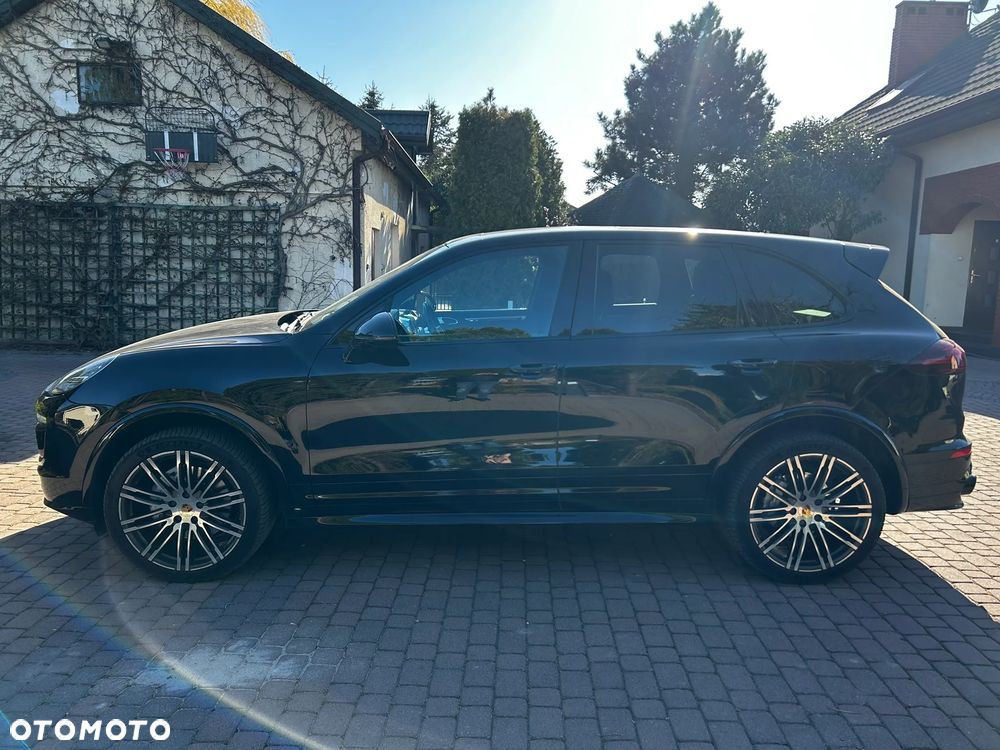 Porsche Cayenne S Diesel Platinum Edition - 2
