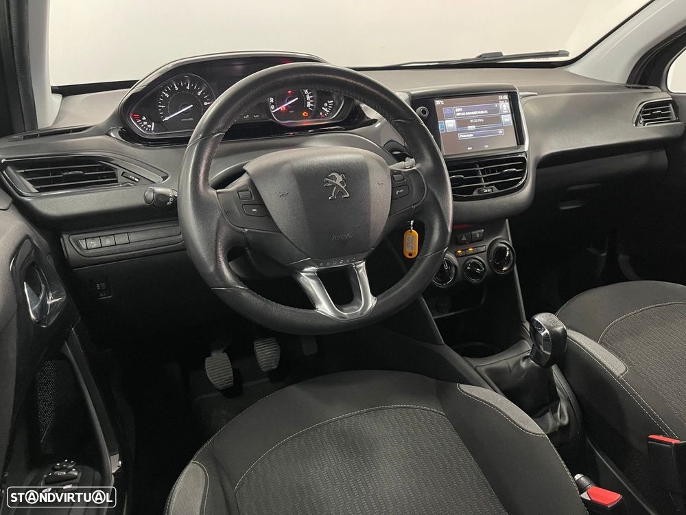 Peugeot 208 1.2 PureTech Style - 25