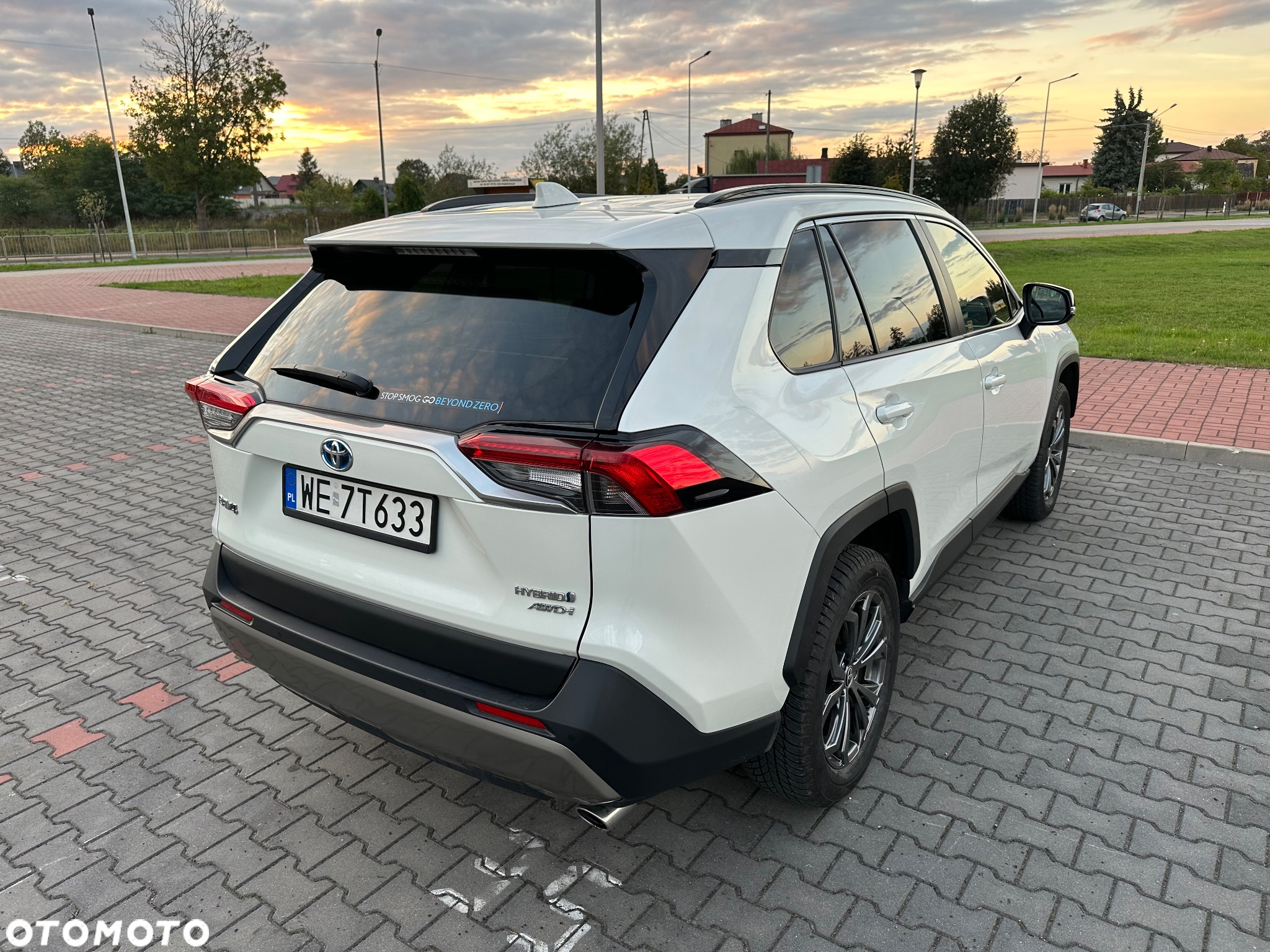 Toyota RAV4 - 6