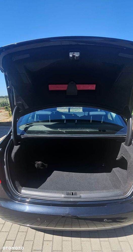 Audi A4 Limousine - 18