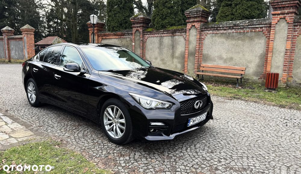 Infiniti Q50 - 2