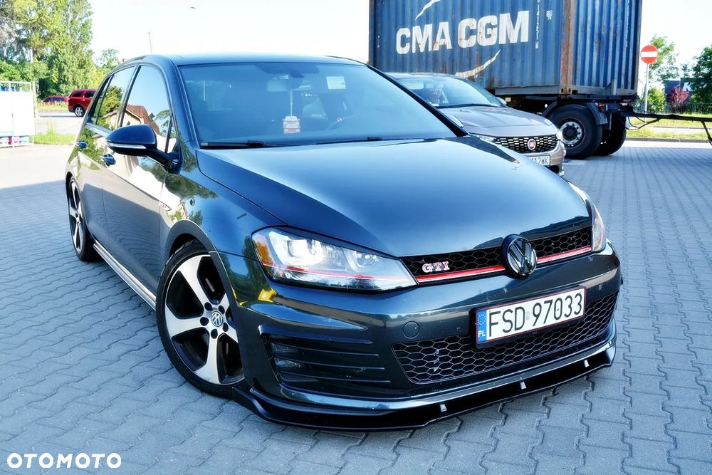 Volkswagen Golf GTI (BlueMotion Technology) Performance - 3