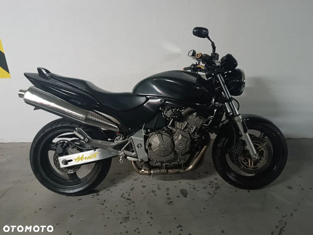 Honda Hornet - 12
