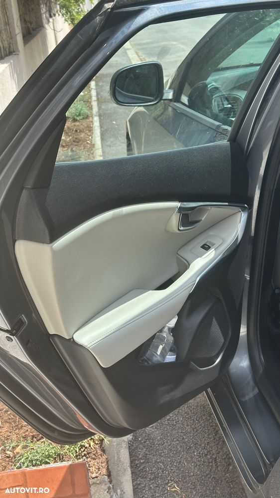 Volvo V40 - 14