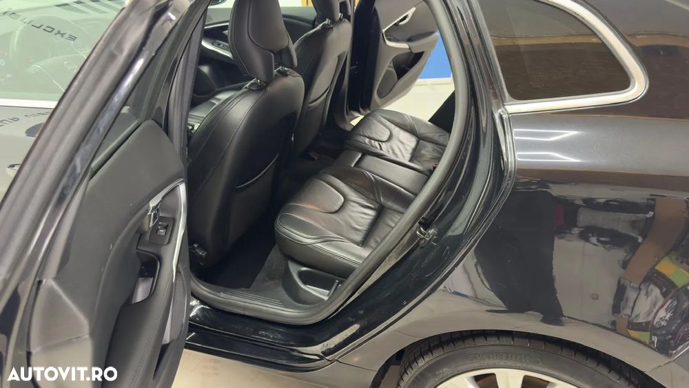 Volvo V40 D2 - 8