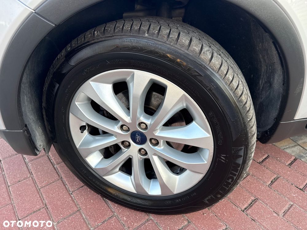 Ford Kuga 2.5 Titanium - 23