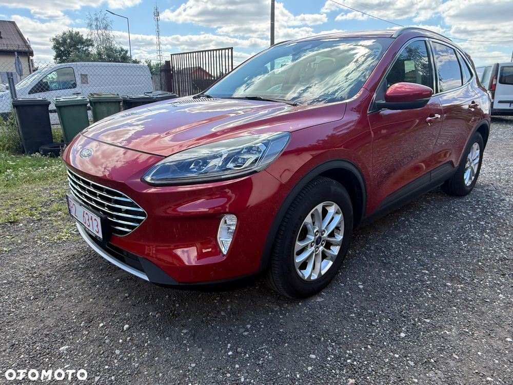 Ford Kuga - 1