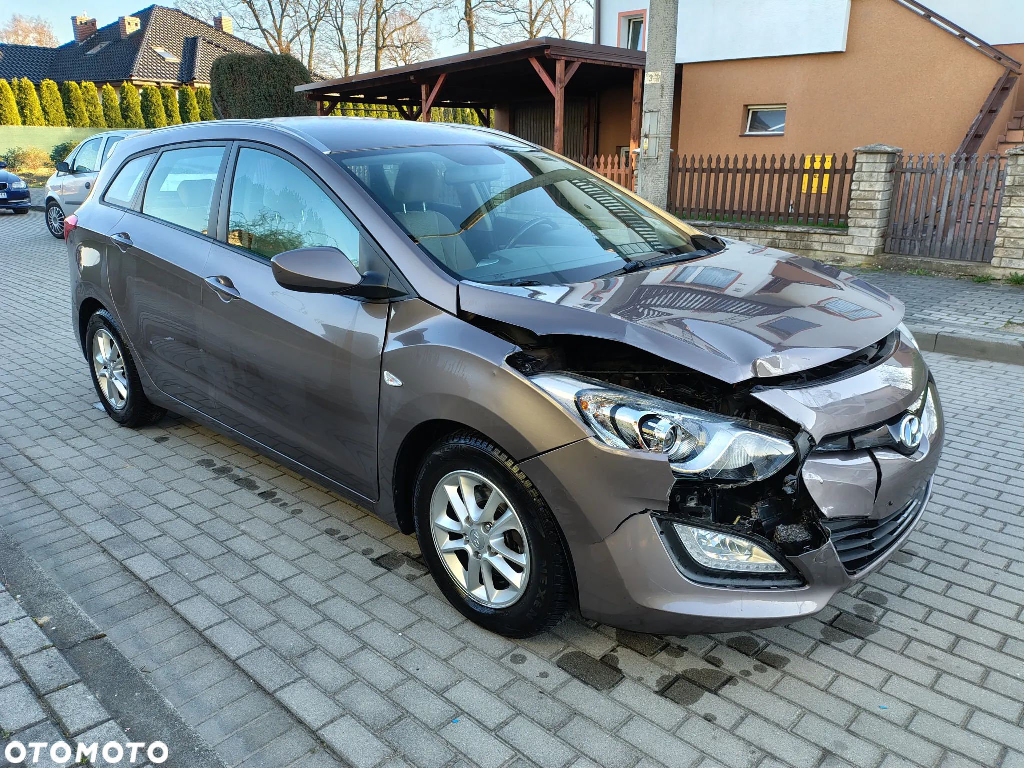 Hyundai i30 1.6 Premium - 13