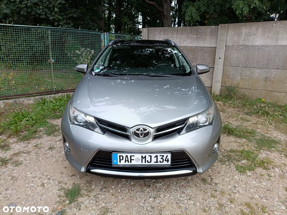 Toyota Auris 1.6 Luna - 6
