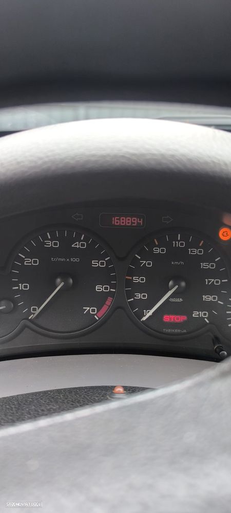 Peugeot 206 1.1 XR - 6