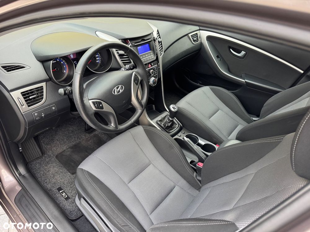 Hyundai i30 1.6 GDI Premium - 21