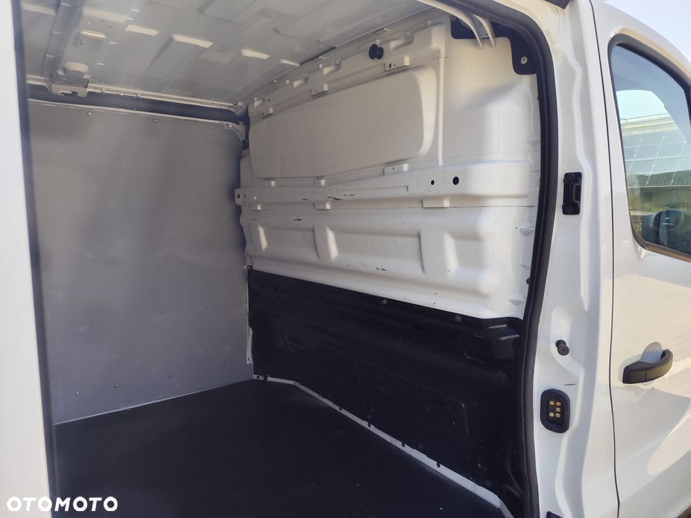 Opel VIVARO - 31