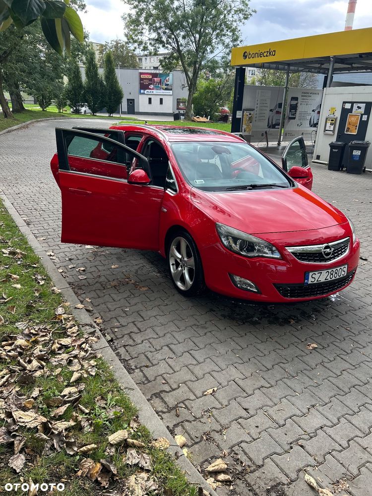 Opel Astra IV 1.6 T Cosmo - 4