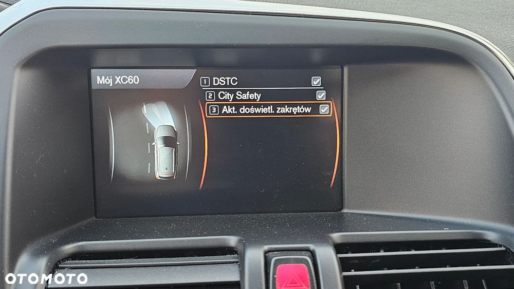 Volvo XC 60 D3 Momentum - 11