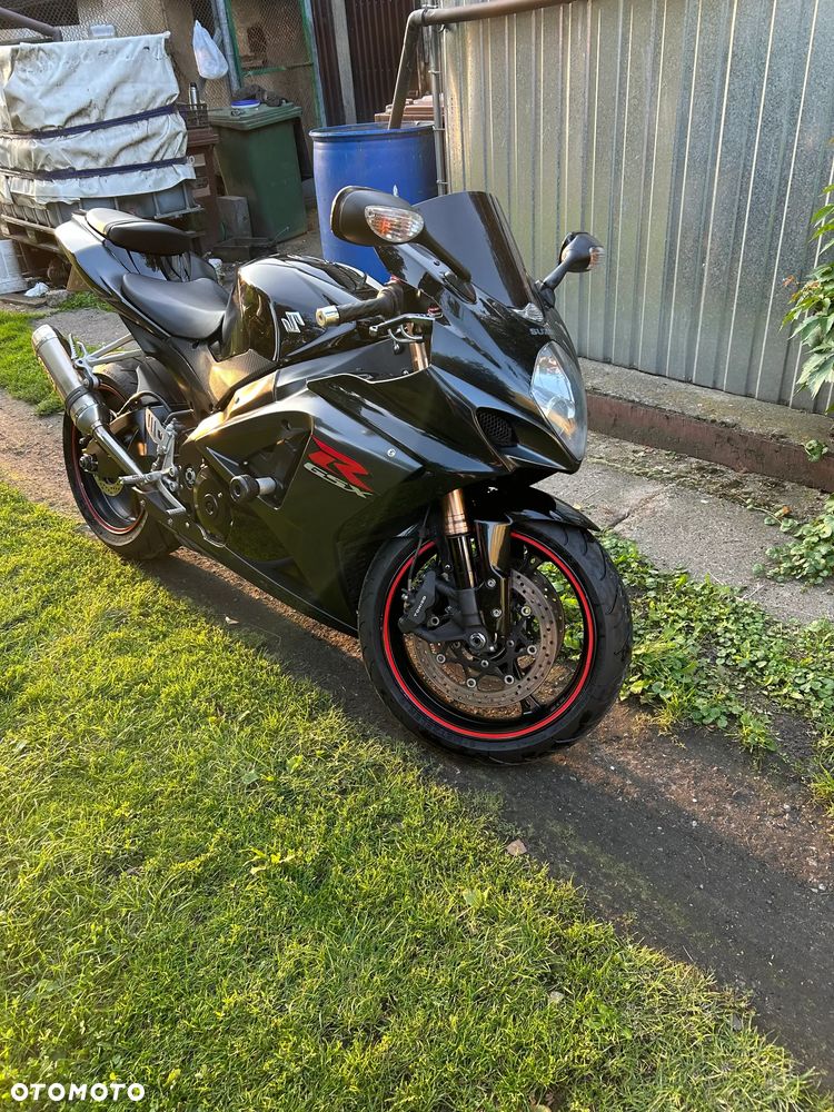 Suzuki GSX-R - 1
