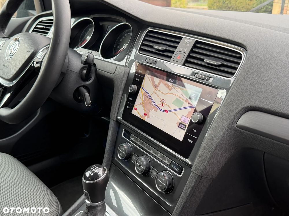 Volkswagen Golf 1.5 TSI BlueMotion ACT Comfortline - 26