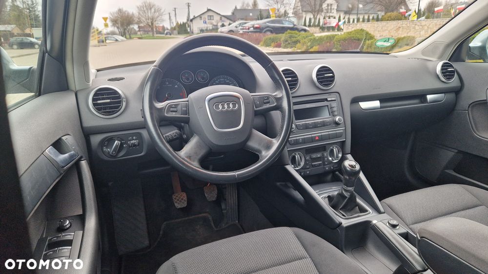 Audi A3 Sportback 1.6 TDI DPF Attraction - 21