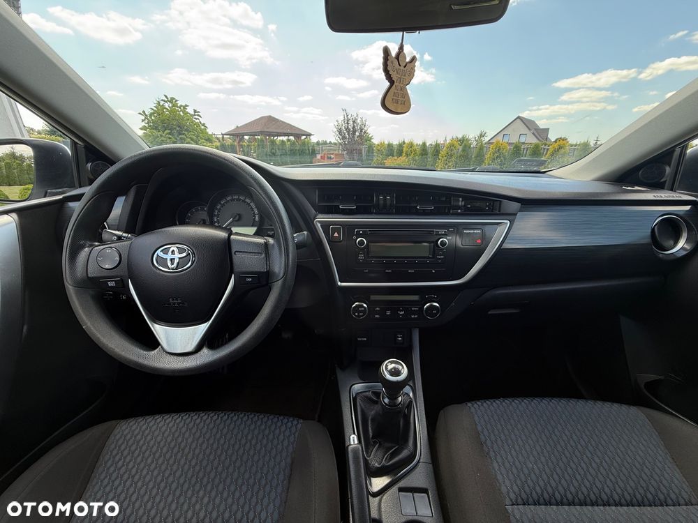 Toyota Auris 1.4 D-4D Active - 10