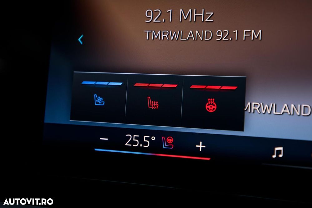 BMW Seria 5 520i AT MHEV - 26