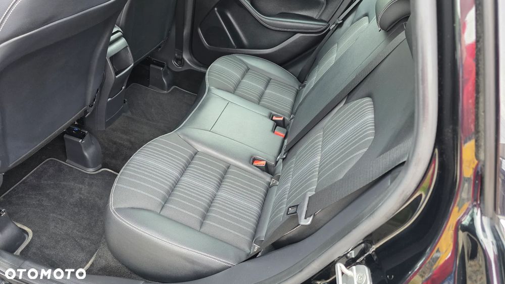 Mercedes-Benz Klasa B 200 BlueEFFICIENCY Edition 1 - 19