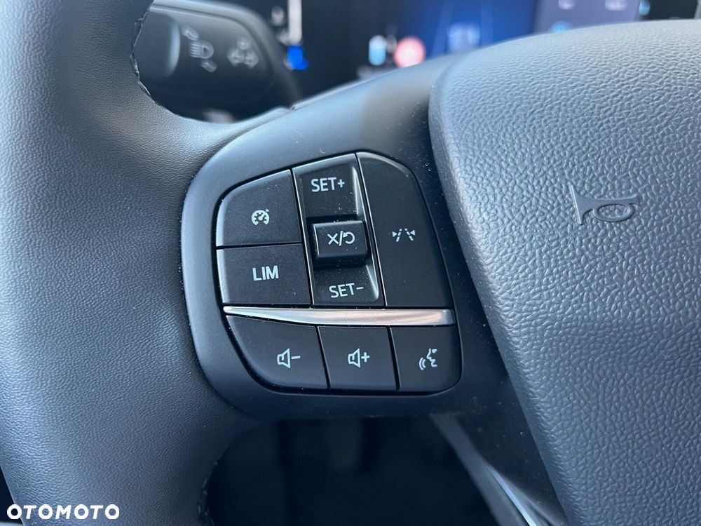 Ford transit-courier Transit Courier Van Limited 1.0 EcoBoost 125 KM M6 - 8