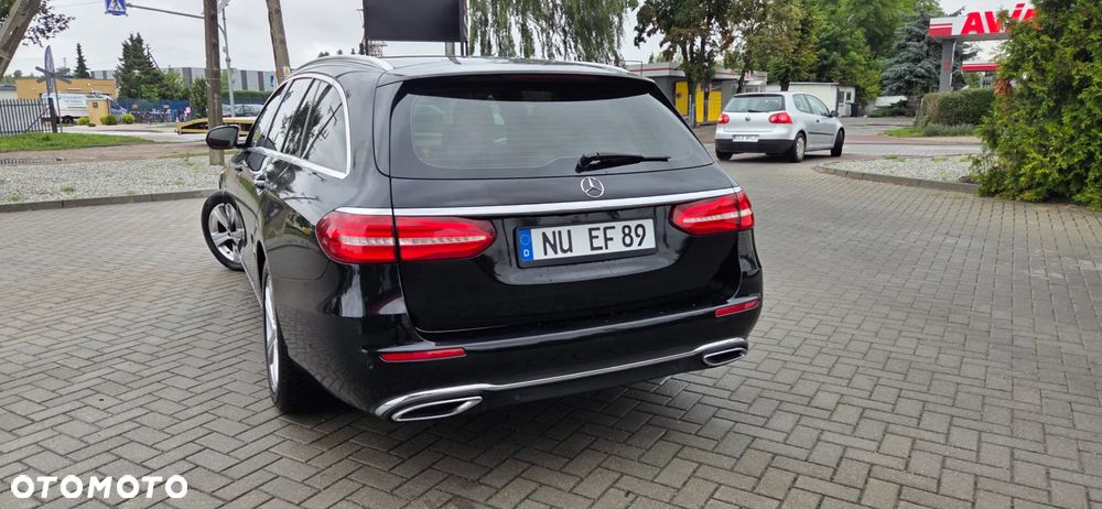 Mercedes-Benz Klasa E 220 d 9G-TRONIC - 13