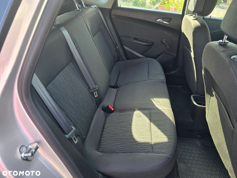 Opel Astra IV 1.6 CDTI Enjoy - 14