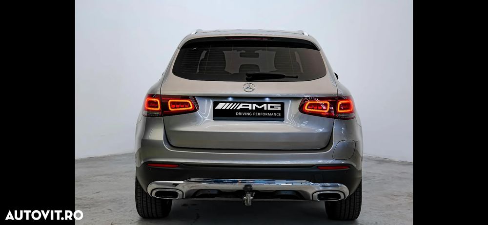Mercedes-Benz GLC 300 e 4MATIC - 4