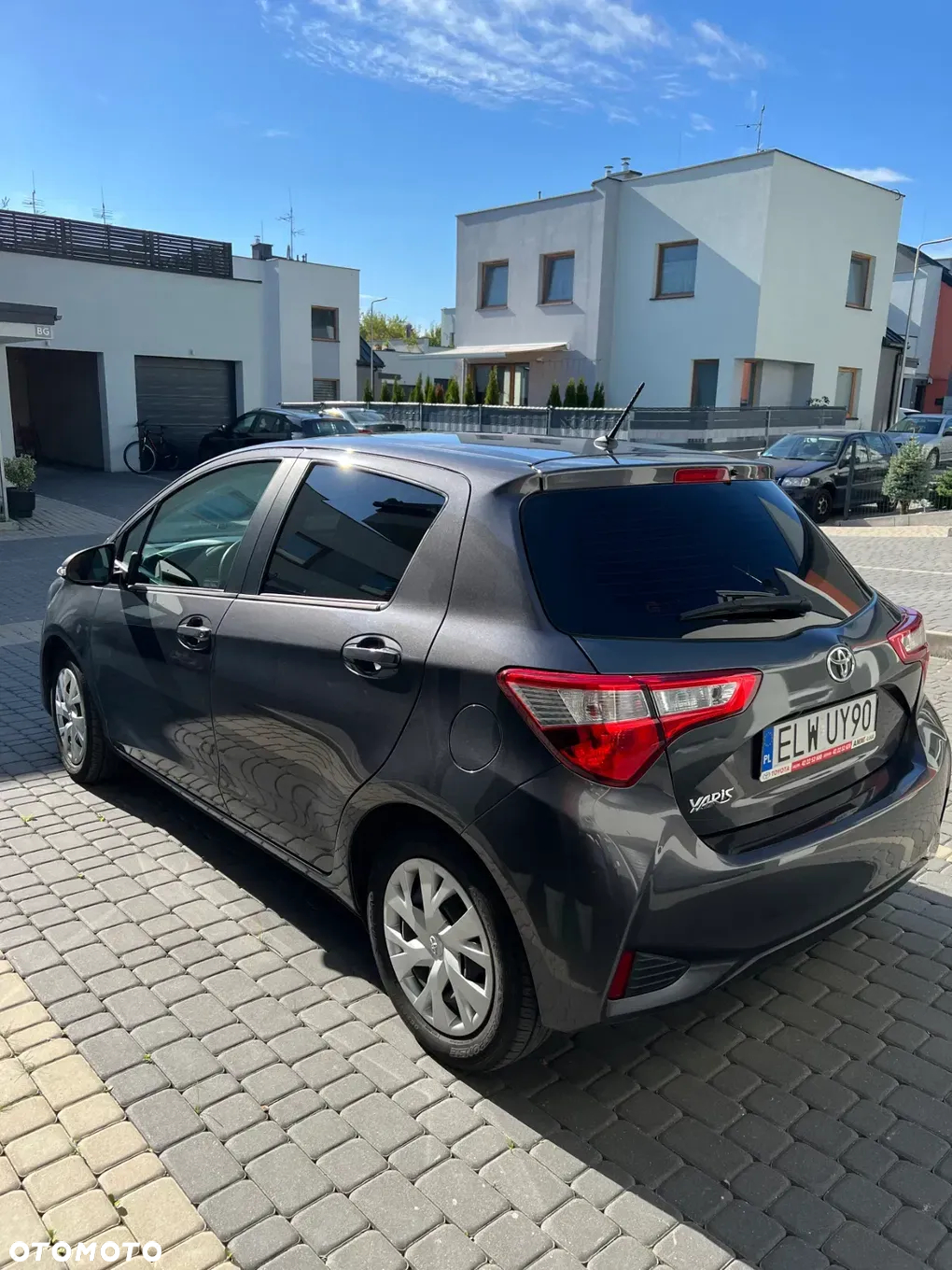Toyota Yaris 1.5 Premium - 4