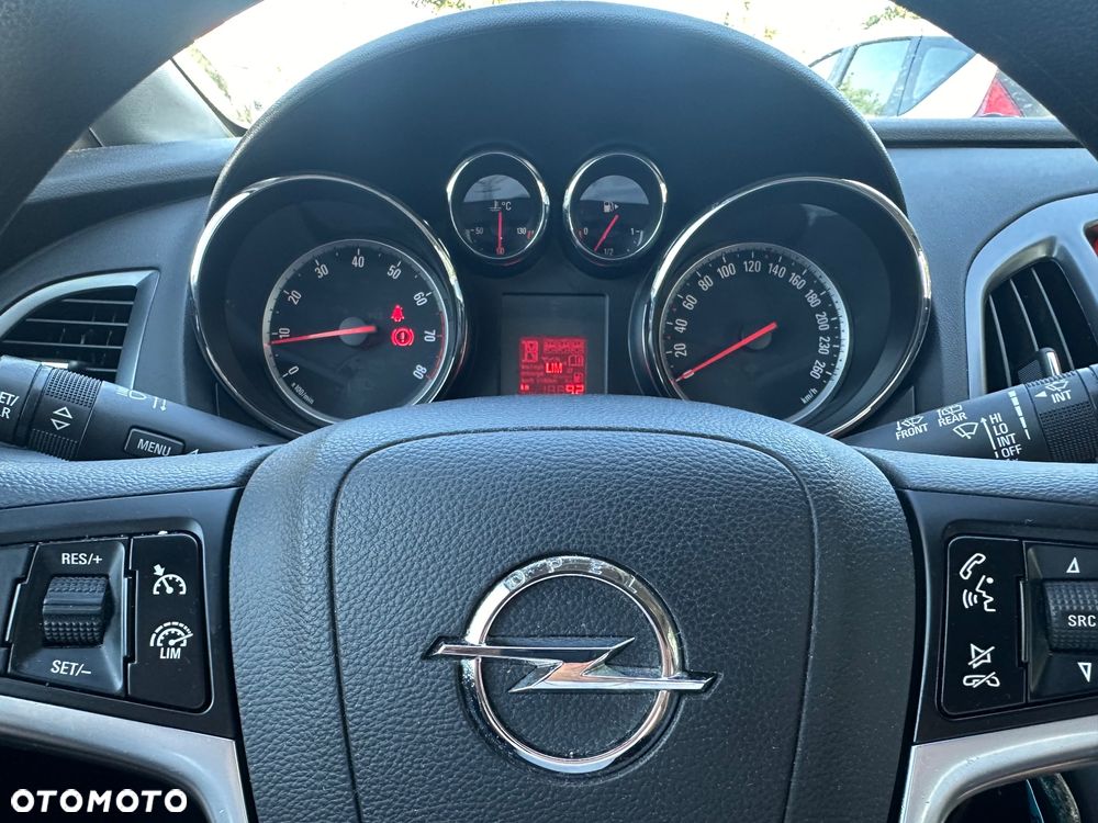 Opel Astra 1.6 Cosmo - 23