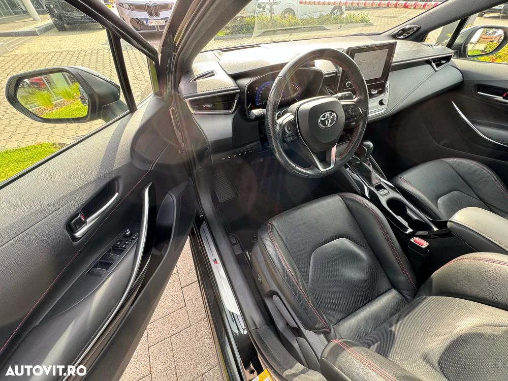 Toyota Corolla 2.0 HSD GR SPORT - 23