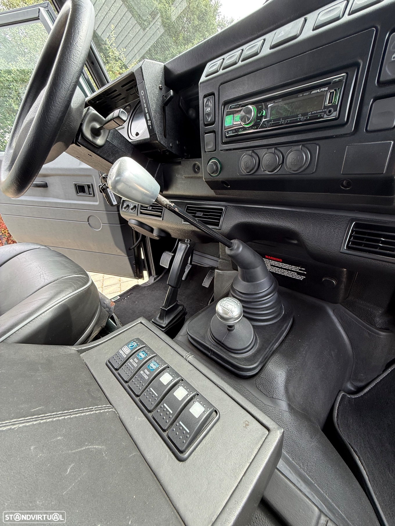 Land Rover Defender 130 CD 2.5 Td5 S - 35