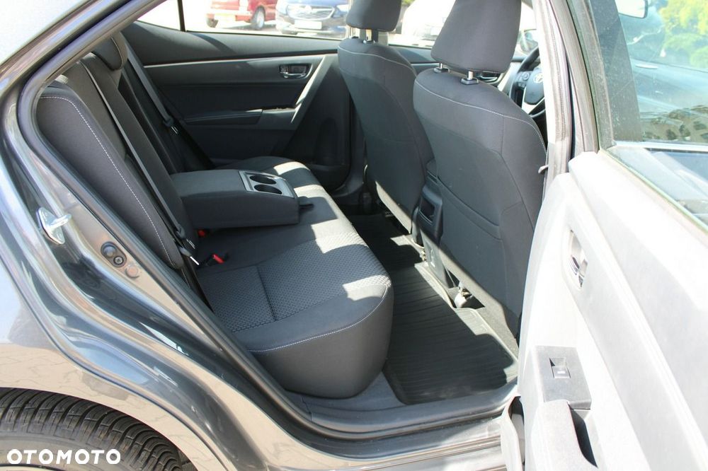 Toyota Corolla - 33