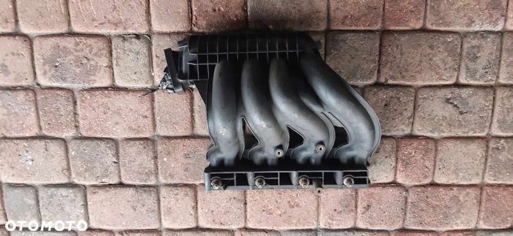 Mercedes W211 2.2 Kolektor Ssący - 1