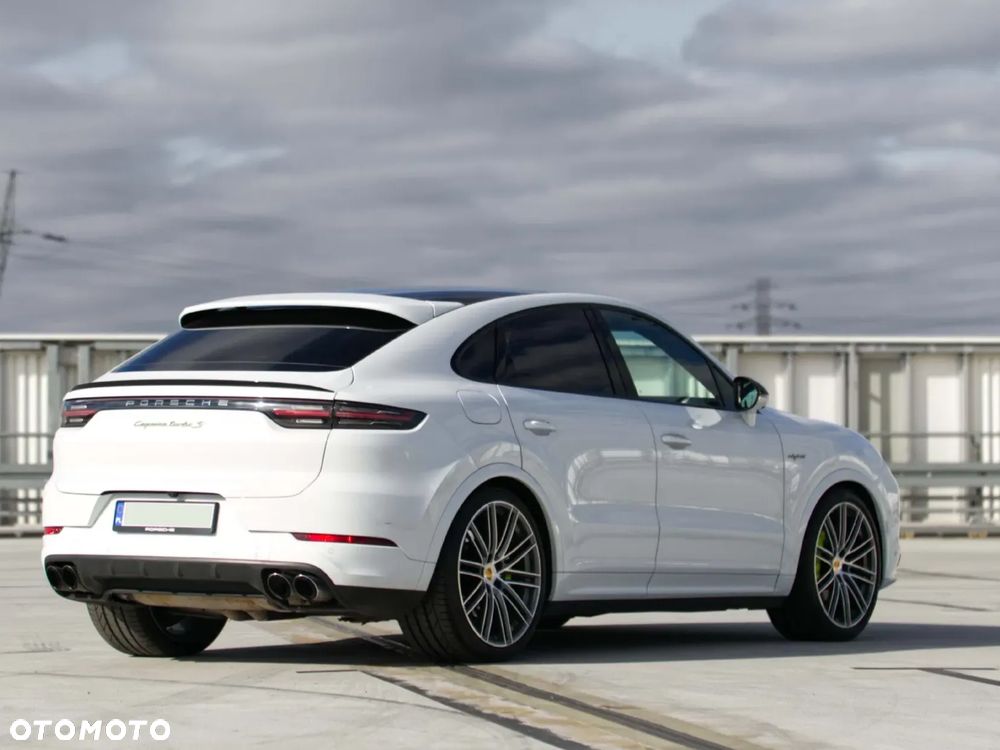 Porsche Cayenne Turbo S E-Hybrid Tiptronic S - 3