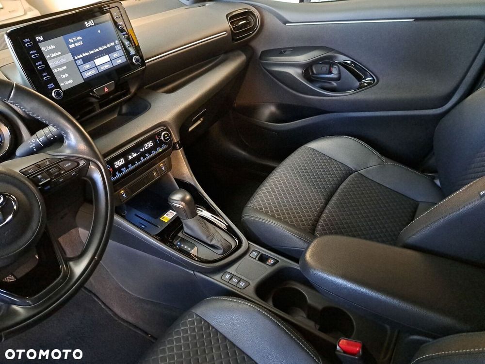 Toyota Yaris Hybrid 1.5 Executive - 28