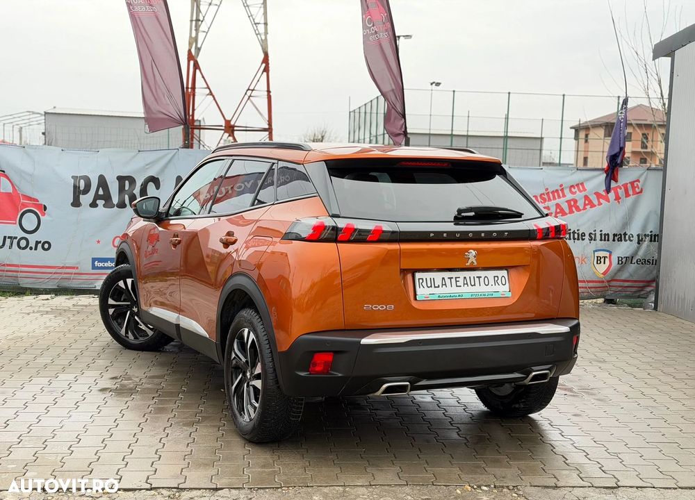 Peugeot 2008 1.2 PureTech EAT8 STT Allure Pack - 3