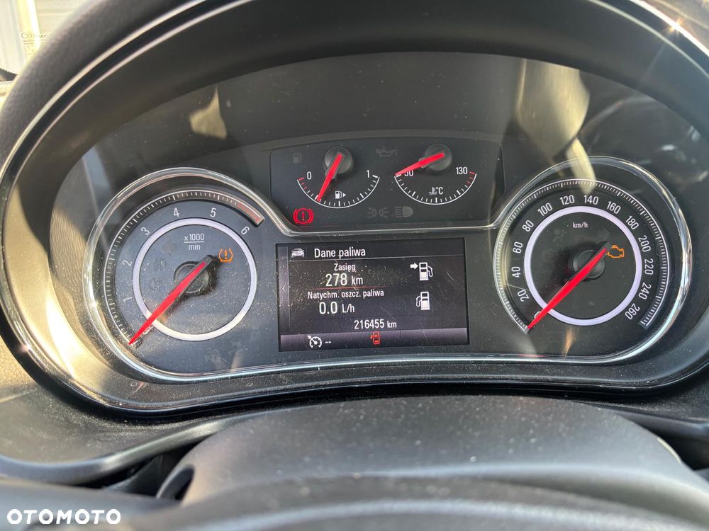 Opel Insignia 2.0 CDTI - 8