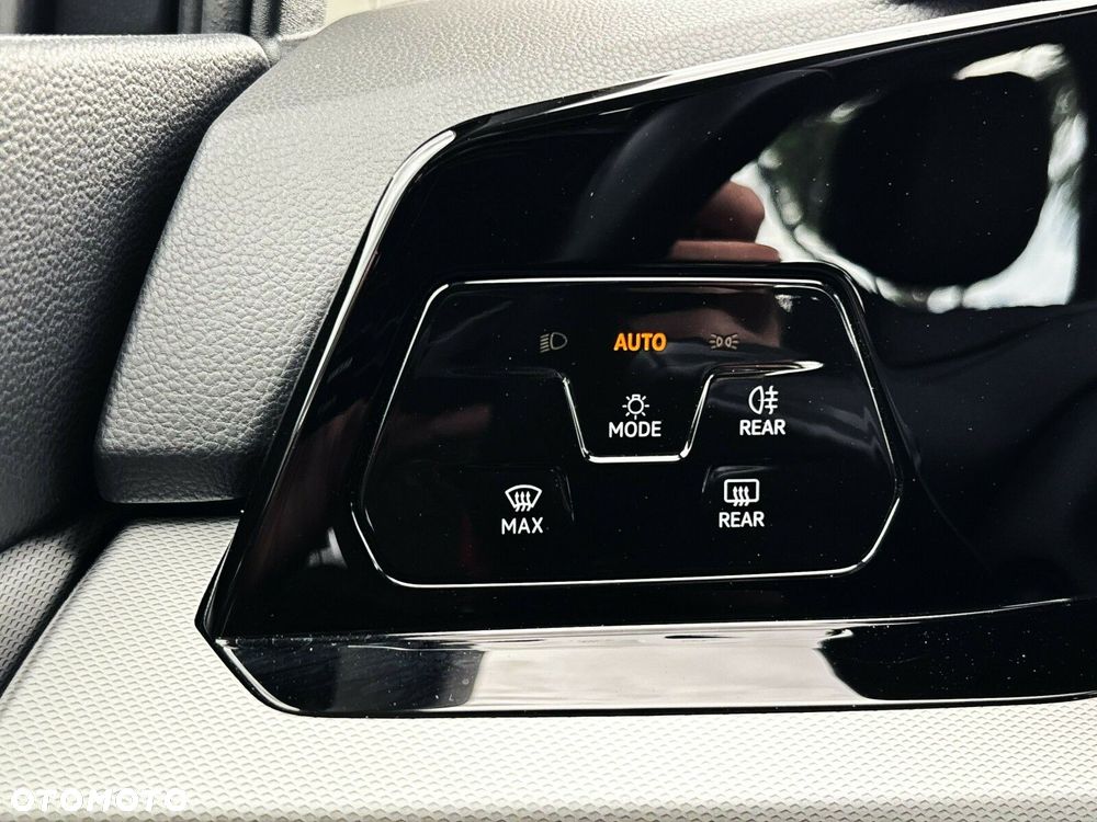 Volkswagen Golf VIII 1.0 TSI Life - 21