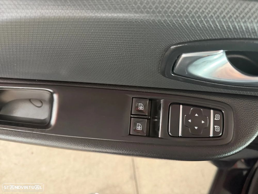 Renault Clio 1.5 dCi Zen - 11