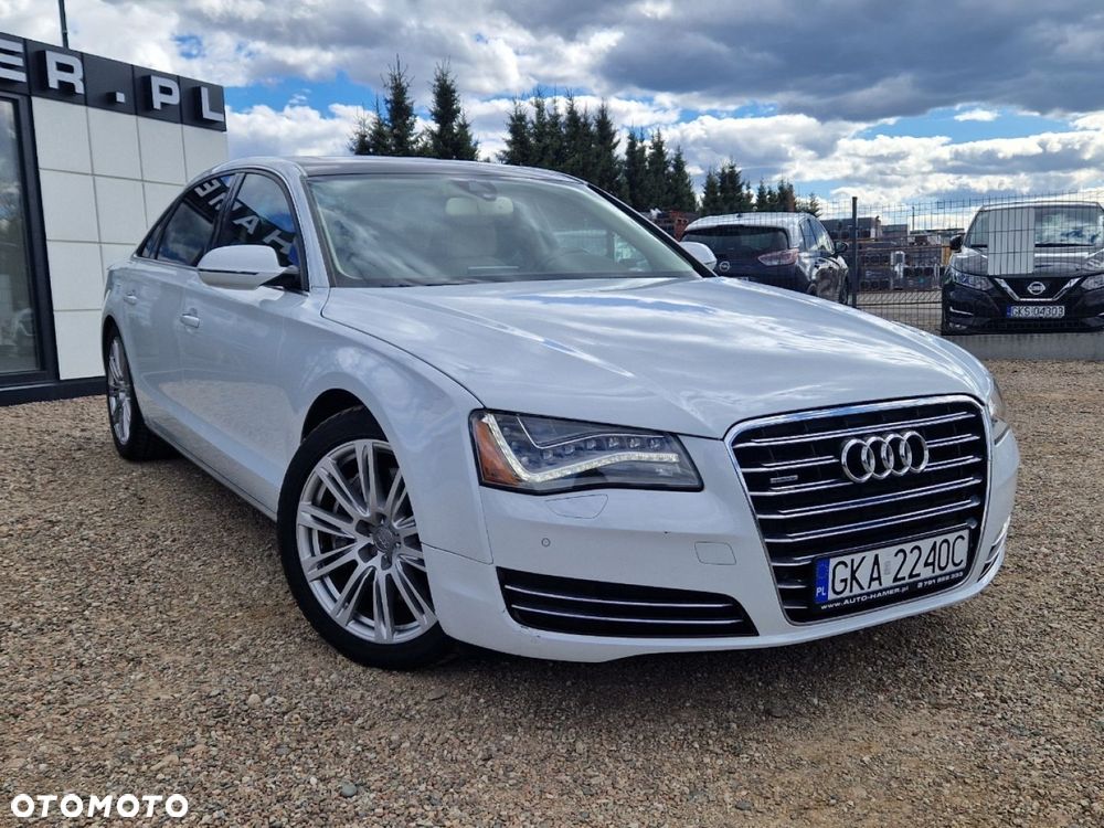 Audi A8 - 4