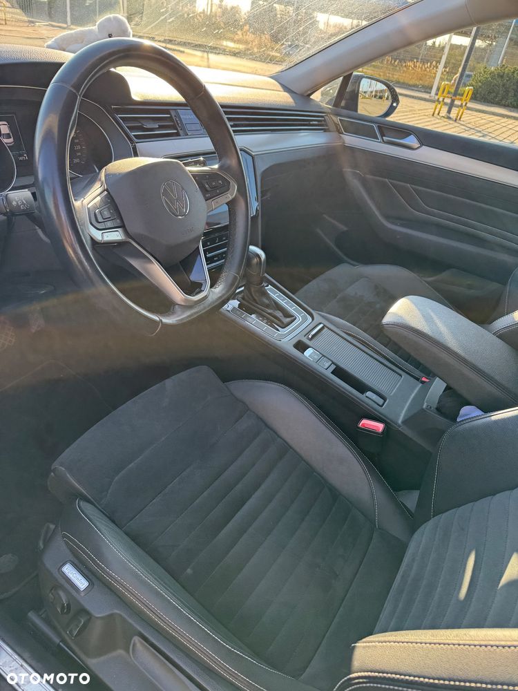 Volkswagen Passat 1.5 TSI EVO Elegance DSG - 19