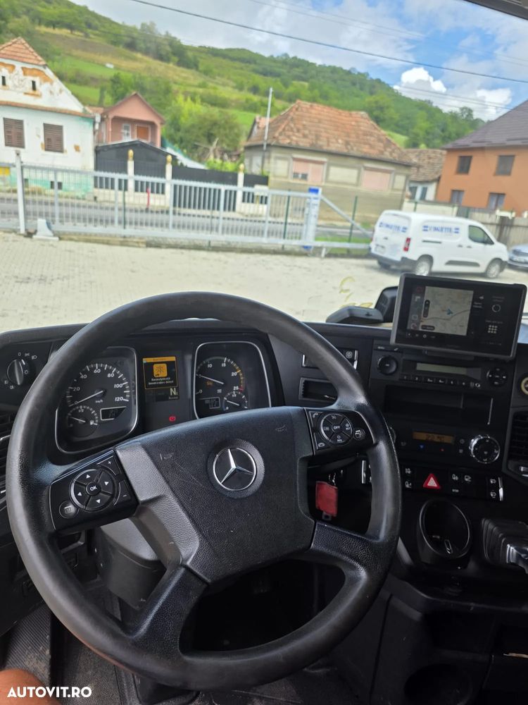 Mercedes-Benz Actros - 6