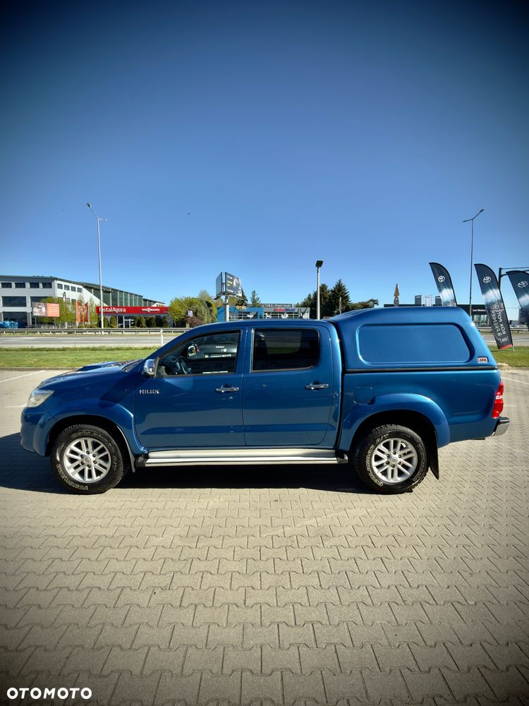 Toyota Hilux 3.0 D-4D SR5 - 7