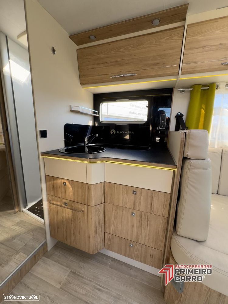 Bavaria Style I740 c.central e basculante - 6