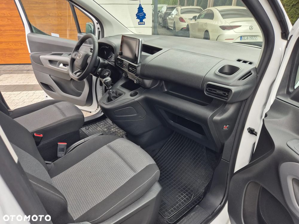 Toyota Proace City Verso Long 1.5 D-4D Business - 19