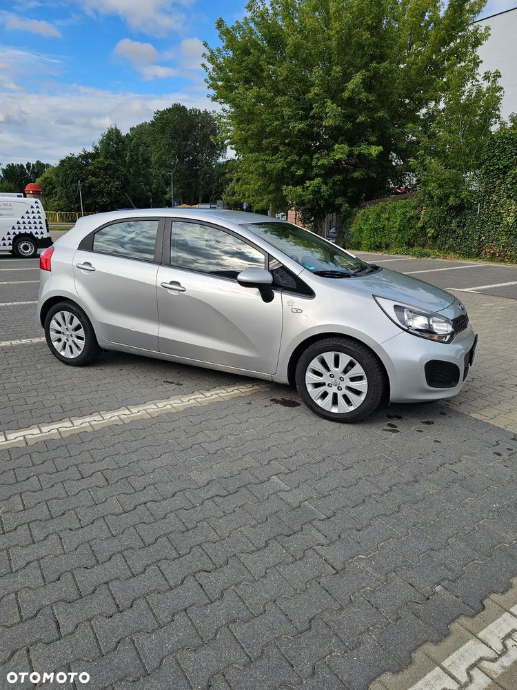 Kia Rio 1.2 Attract - 9
